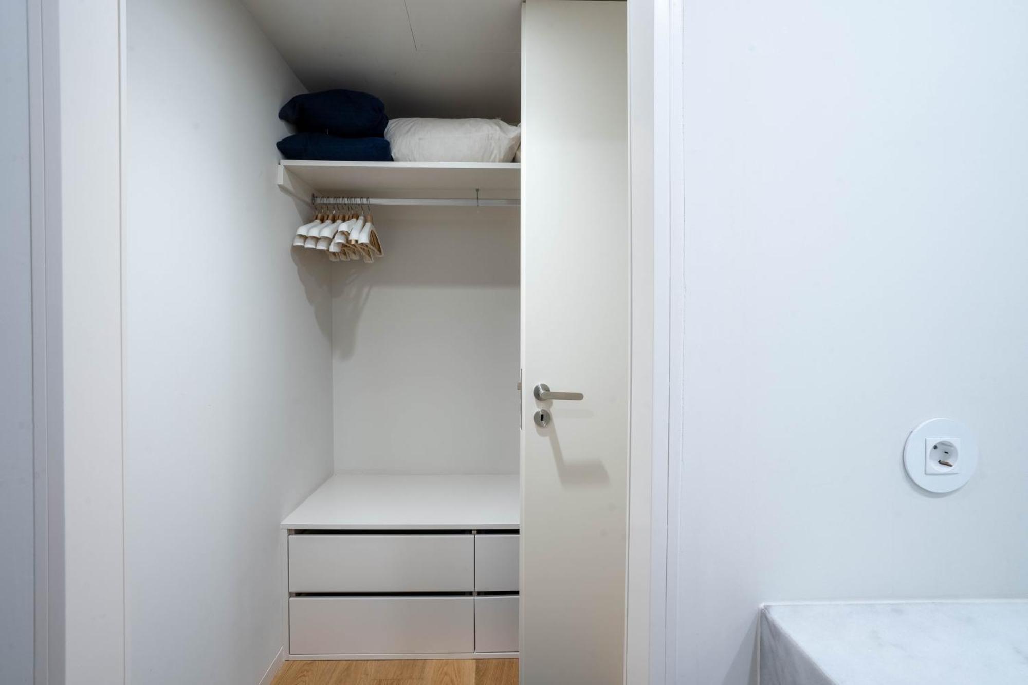 Primrose 1Br Delight W Parking By Lovelystay Porto Exterior foto