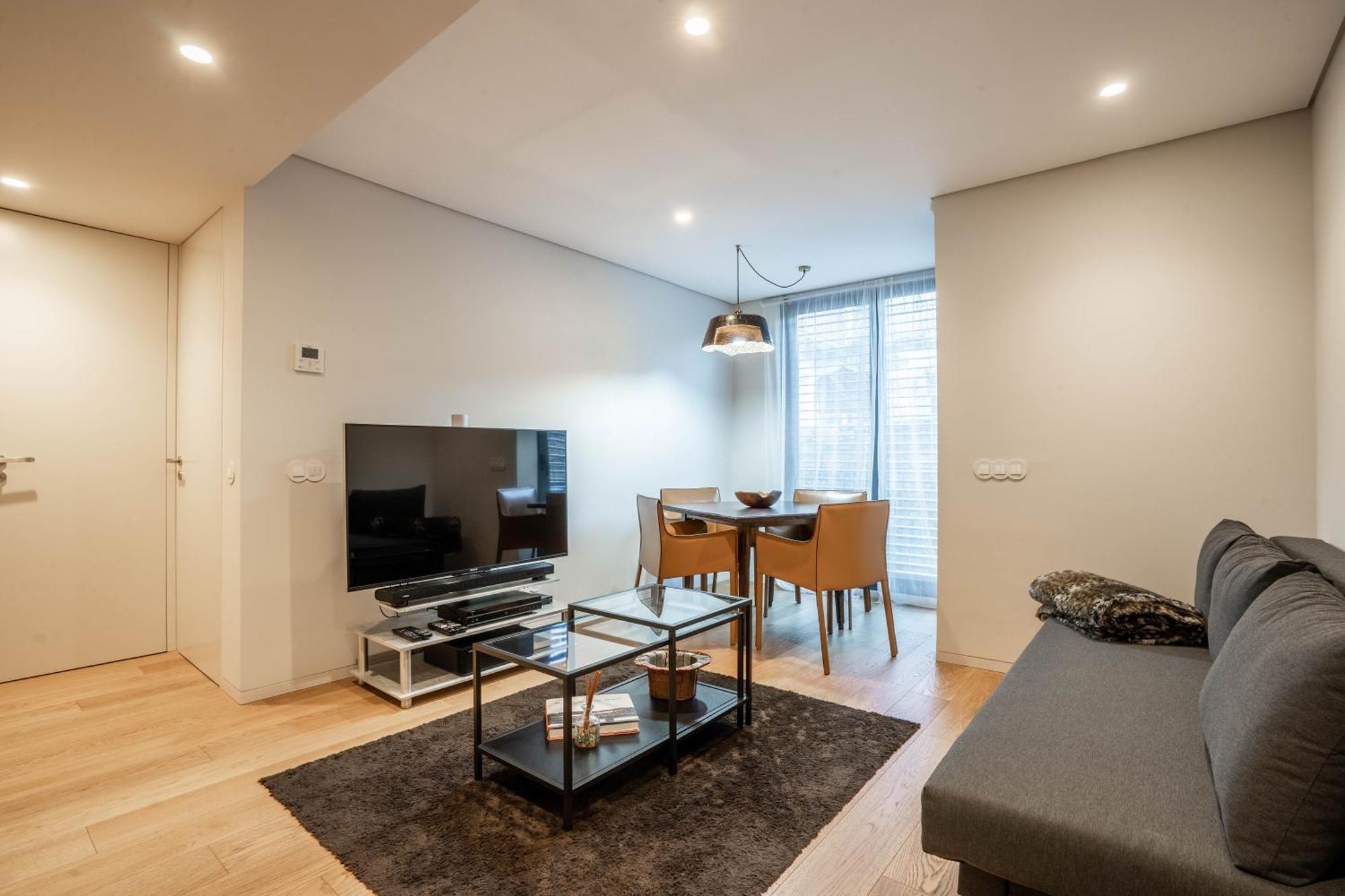 Primrose 1Br Delight W Parking By Lovelystay Porto Exterior foto