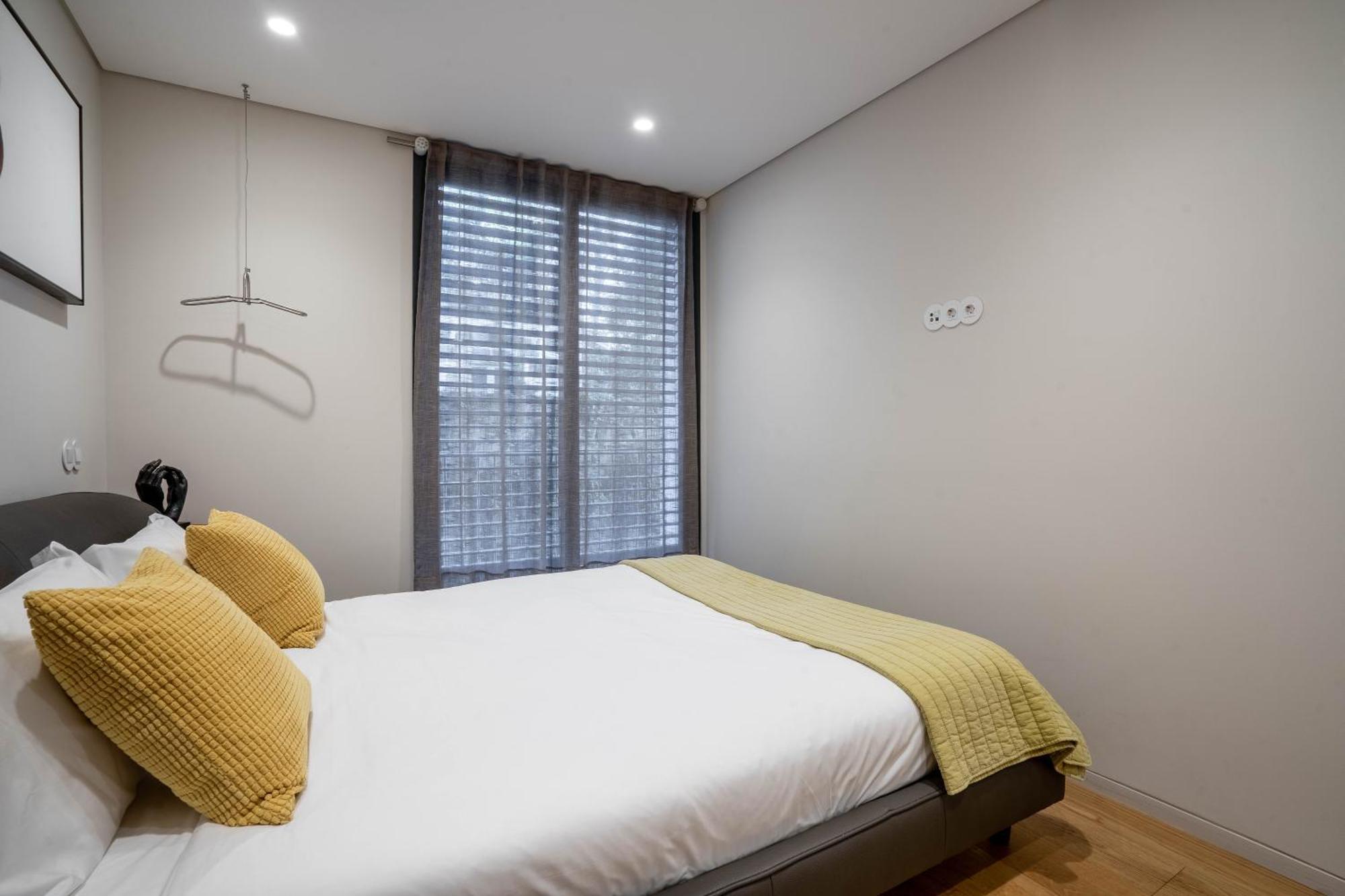 Primrose 1Br Delight W Parking By Lovelystay Porto Exterior foto