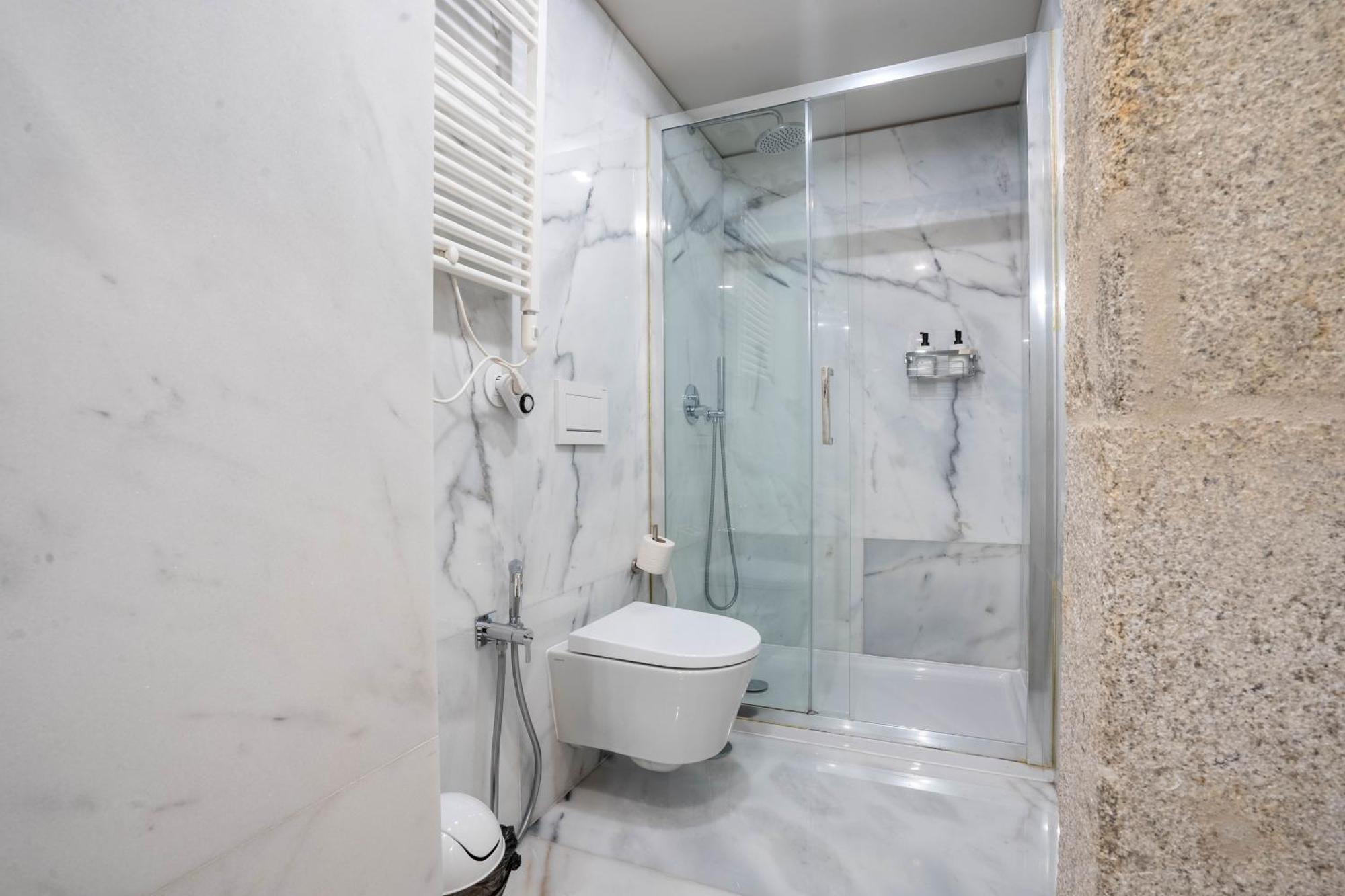 Primrose 1Br Delight W Parking By Lovelystay Porto Exterior foto