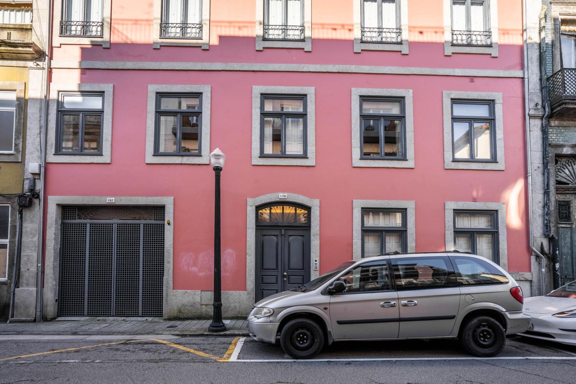 Primrose 1Br Delight W Parking By Lovelystay Porto Exterior foto